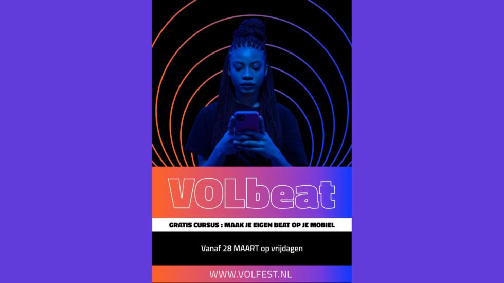 Afbeelding van een meisje op haar telefoon